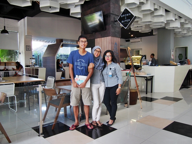Ke Bali Cuma Transit?! Tetap Syantik Karena Berry Biz Sunset Road Hotel Ke Bali Cuma Transit?! Tetap Syantik Karena Berry Biz Sunset Road Hotel