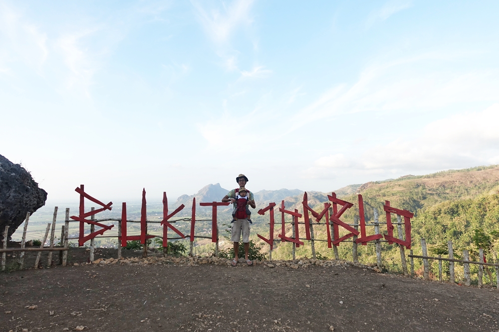 Bersarang di Bukit Jomblo